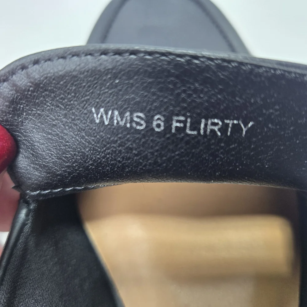 DV by Dolce Vita Flirty Black Loafers Women's Size 6